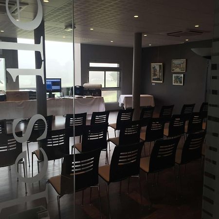 Brit Hotel Golfhotel Saint Samson Pleumeur Bodou Bagian luar foto