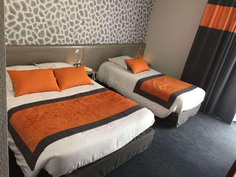 Brit Hotel Golfhotel Saint Samson Pleumeur Bodou Ruang foto