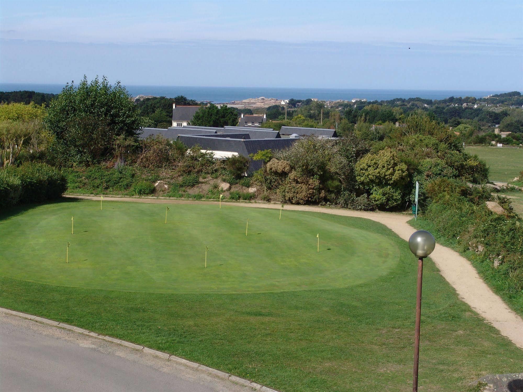 Brit Hotel Golfhotel Saint Samson Pleumeur Bodou Bagian luar foto